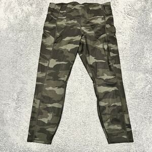 Athleta Leggings Pants Womens Large Petite Camo Contender 7/8